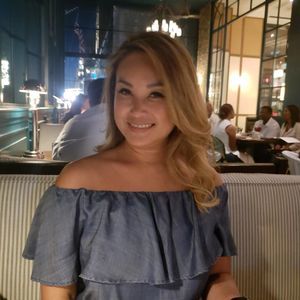 Meet your Posher, Hollie